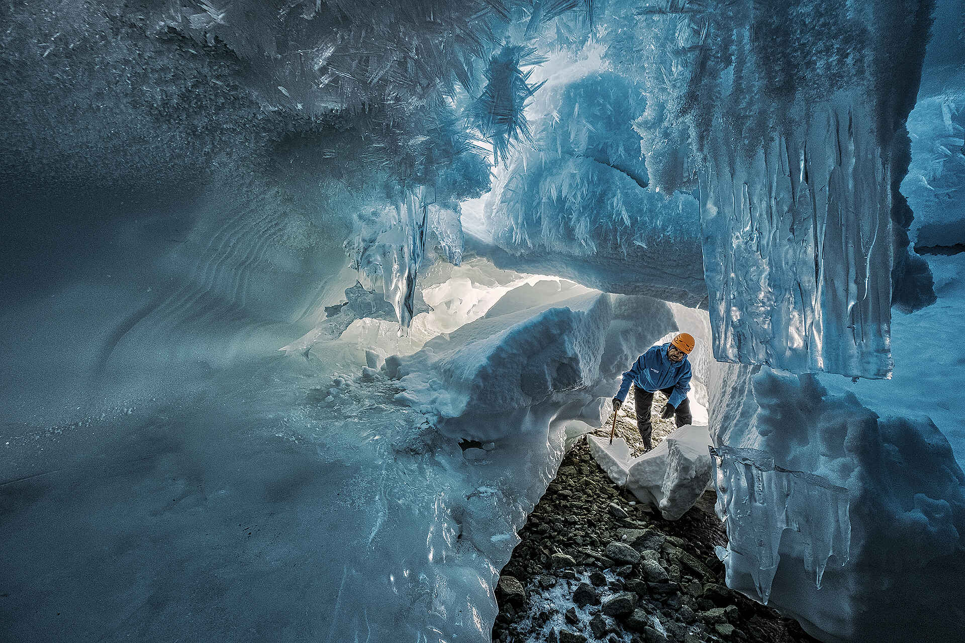 Whichaway Camp: Besuch einer Eishöhle