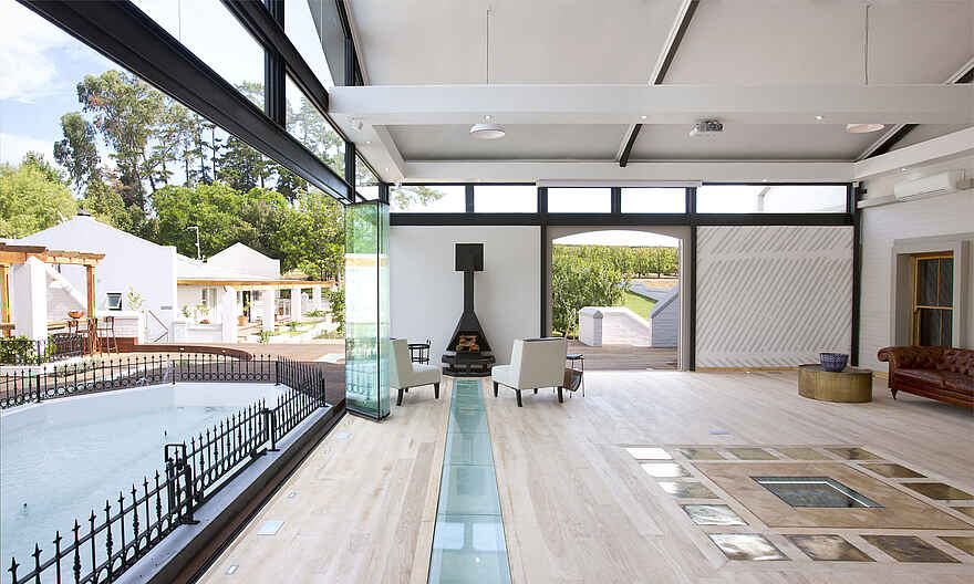 L'Avenir Country Lodge: Pinotage Lounge mit Kamin L'Avenir Country Lodge: Pinotage Lounge mit Kamin