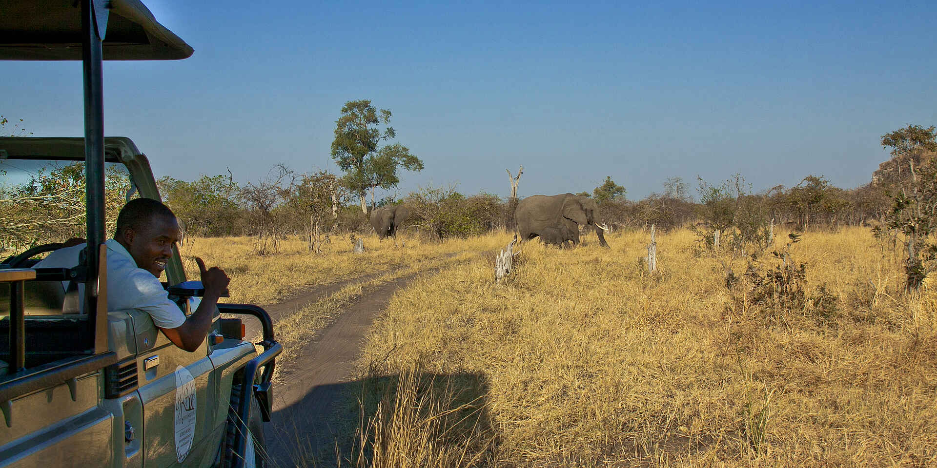 Camp Savuti, Footsteps in Africa, Savute Channel, Savute Marsh, SKL, Elefanten, Game Drives, Afrikarma, Afrikarma Safaris, Afrikarma Safaris - Wildnis. Hautnah., Afrikarma.de