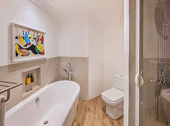 La Pirogue: Badezimmer eines Familien Deluxe Garten Bungalows La Pirogue: Badezimmer eines Familien Deluxe Garten Bungalows