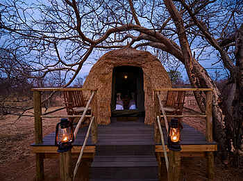 nXamaseri Island Lodge: Ein Sleep-Out Zelt nXamaseri Island Lodge: Ein Sleep-Out Zelt