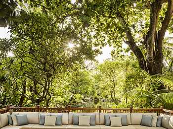 One and Only Le Saint Gerant: Eine Lounge im Grünen