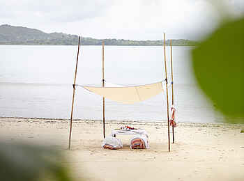 Time + Tide Tsara Komba: Privates Picknick am Strand