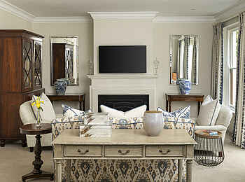 The Cellars-Hohenort Hotel & Spa: Liz McGrath Villa Lounge The Cellars-Hohenort Hotel & Spa: Liz McGrath Villa Lounge