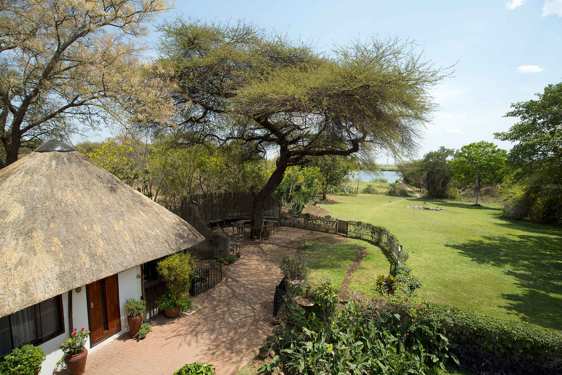 Chobe National Park, Garden Lodge, Gästehaus, Kasane, Chobe River, Garten, Gästechalet, Afrikarma, Afrikarma Safaris, Afrikarma Safaris. Wildnis. Hautnah., Afrikarma.de