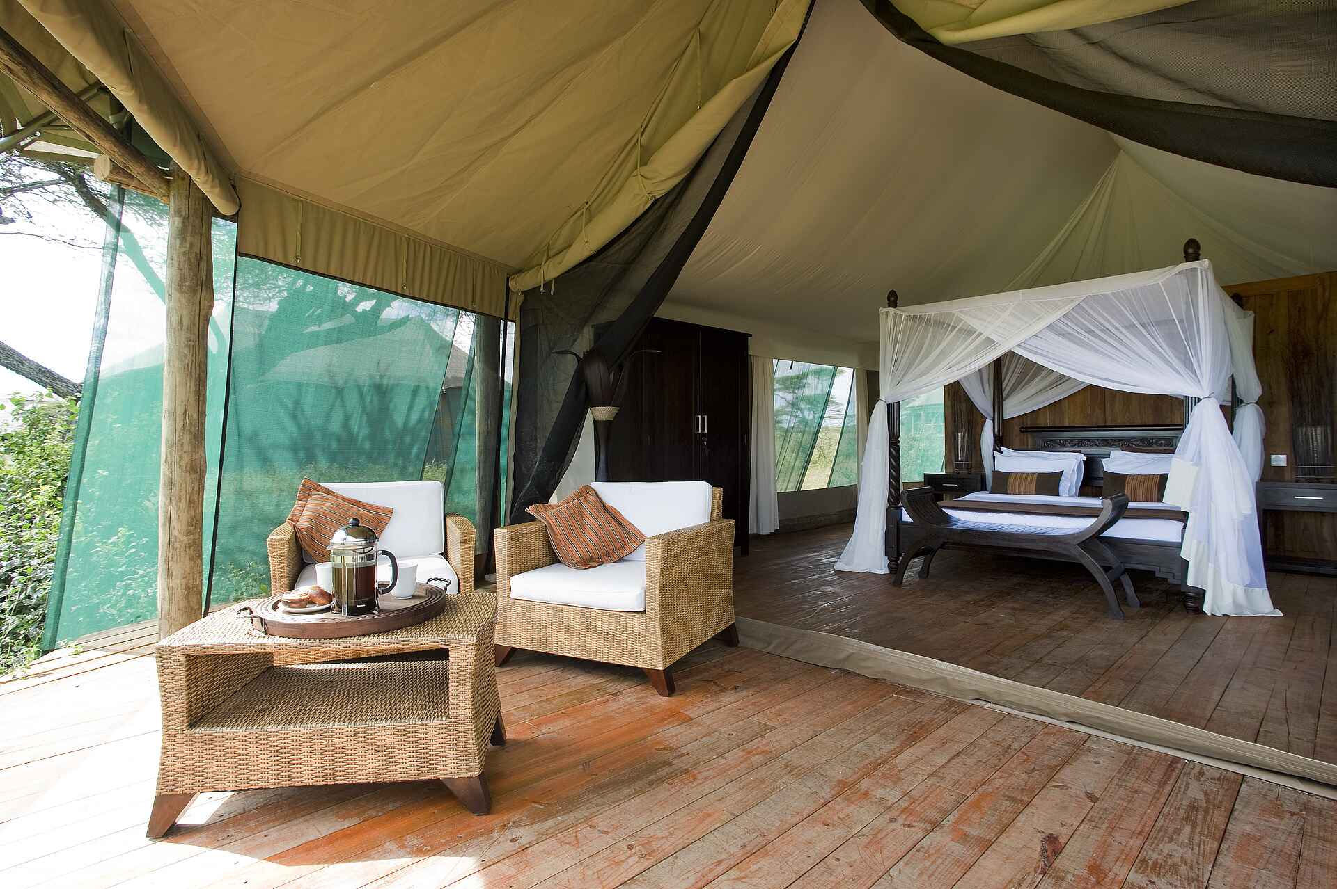 lake masek tented camp, serengeti nationalpark, süd serengeti, tanganyika wilderness camps, blick in das gästezelt, afrikarma, afrikarma safaris, afrikarma safaris - wildnis. hautnah., afrikarma.de