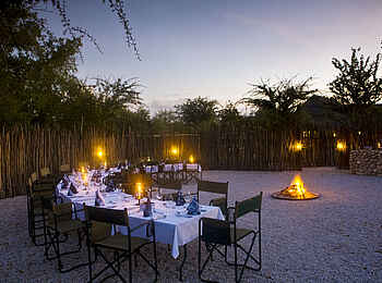 Mushara Bush Camp: Dinner at Night
