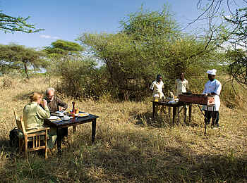 Olakira Migration Camp: Frühstück im Busch