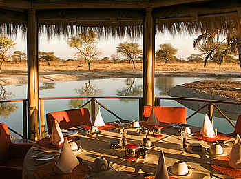 Onguma Bush Camp: Im Speisesaal