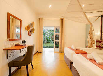 PheZulu Guest Lodge: Twin Deluxe Room Bett