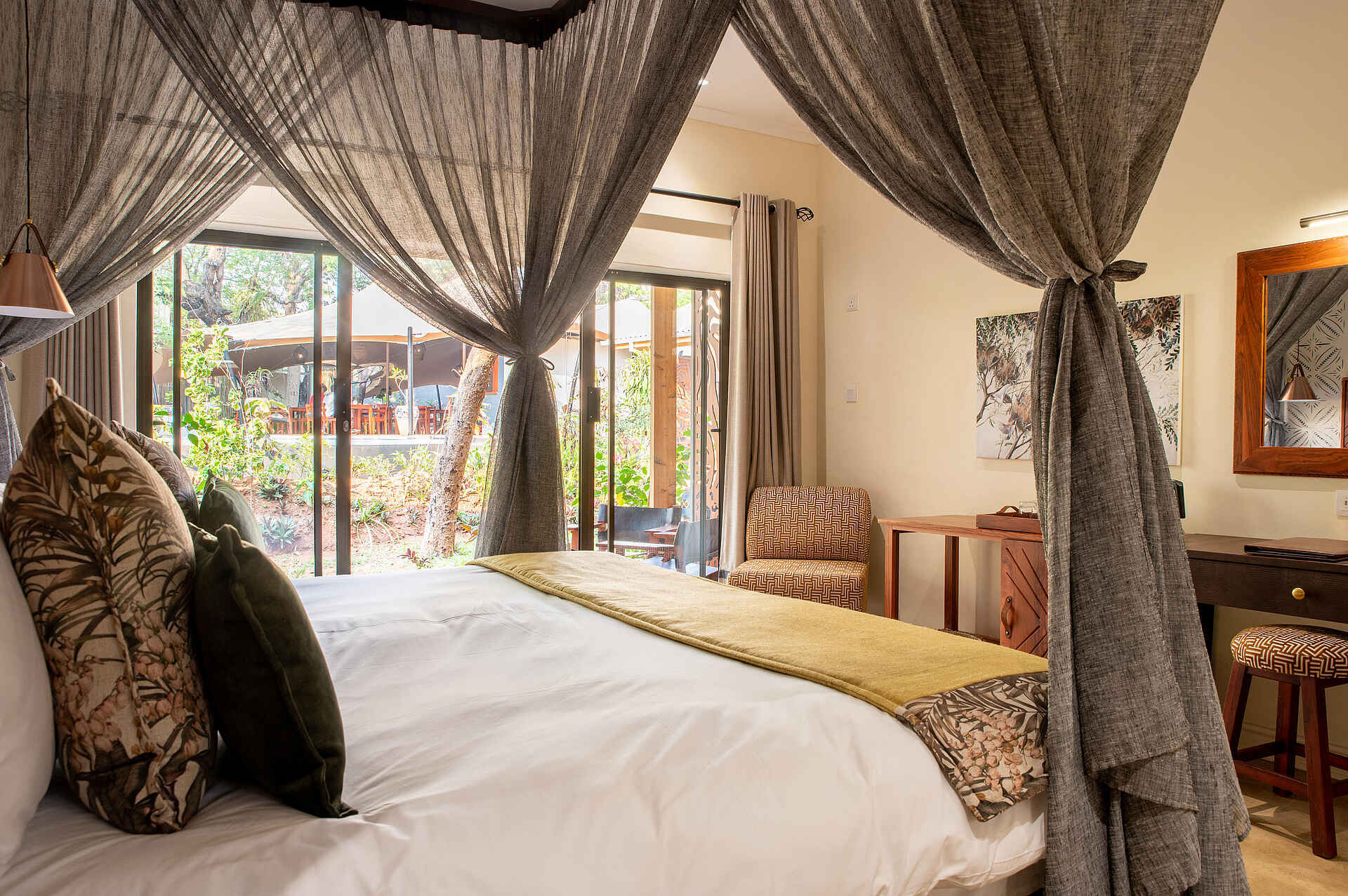 Shongwe Oasis Lodge: Deluxe Double Room Blick hinaus