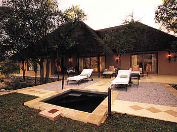 Villa Mushara: Außenansicht der Villa