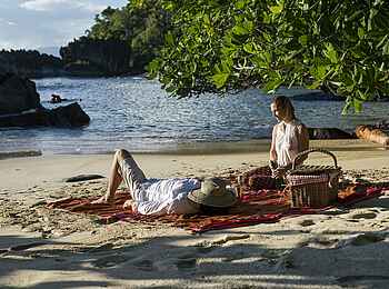Masoala Forest Lodge: Pärchen am Strand Masoala Forest Lodge: Pärchen am Strand