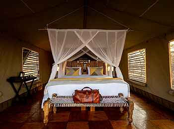Evolve Back Gham Dhao Lodge: Bett im Classic Tent