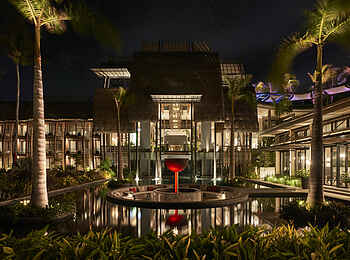 LUX Grand Baie: Das Resort am Abend LUX Grand Baie: Das Resort am Abend