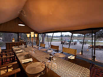Okavango Explorers Camp: Der Essbereich Okavango Explorers Camp: Der Essbereich