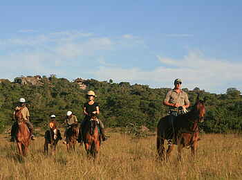 Mihingo Lodge: Pferdesafari Mihingo Lodge: Pferdesafari
