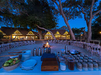 Splash Camp: Frühstück am Lagerfeuer