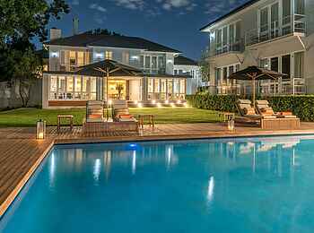 AtholPlace Hotel & Villa: Das Hotel am Abend AtholPlace Hotel & Villa: Das Hotel am Abend