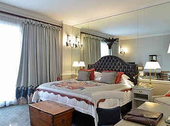 Cape Grace Hotel: Three Bedroom Suite - Harbour Facing Cape Grace Hotel: Three Bedroom Suite - Harbour Facing