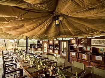 Meno A Kwena: Restaurantbereich Meno A Kwena: Restaurantbereich