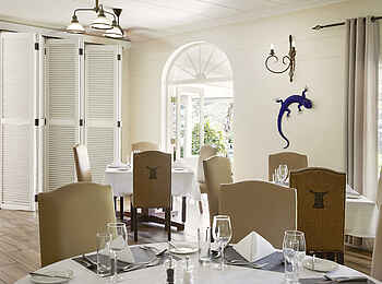 Batonka Guest Lodge: Dining Room Batonka Guest Lodge: Dining Room