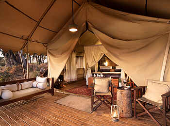 Duba Explorers Camp: Terrasse des Gästezelts