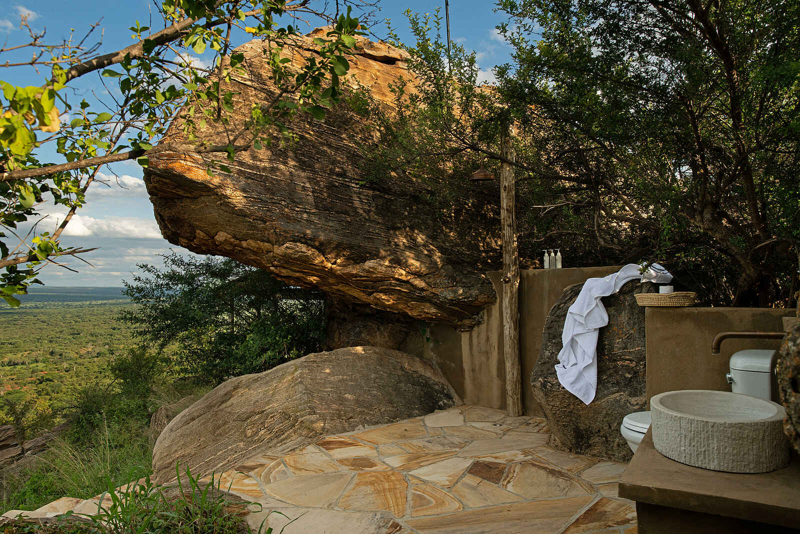 Lemala Mpingo Ridge Lodge: Dusche im Spa Lemala Mpingo Ridge Lodge: Dusche im Spa