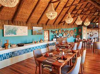 Leroo la Tau Lodge: Hauptbereich innen