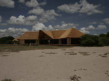 Nxai Pan Camp: Gesamtansicht