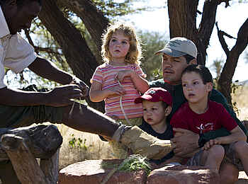 Okonjima Plains Camp: Aktivitäten für Kinder Okonjima Plains Camp: Aktivitäten für Kinder