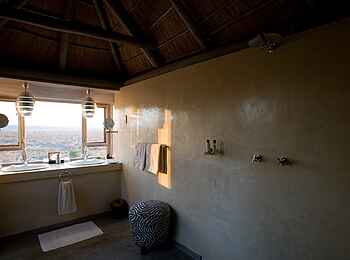 Ongava Lodge: Gästechalet Bad Ongava Lodge: Gästechalet Bad