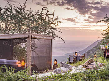 Legendary Mwiba Lodge: Fly-Camping am Escarpment Legendary Mwiba Lodge: Fly-Camping am Escarpment