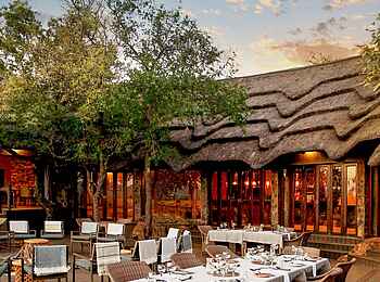 Madikwe Hills Private Game Lodge: Lunch im Freien