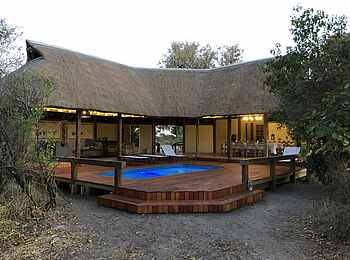 Splash Camp: Hauptgebäude von außen