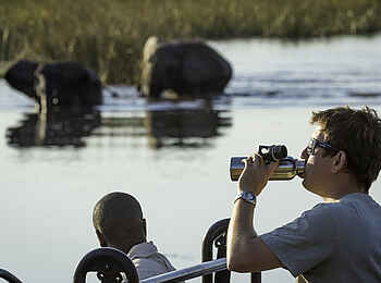 Duma Tau Camp: Boots-Safari Duma Tau Camp: Boots-Safari