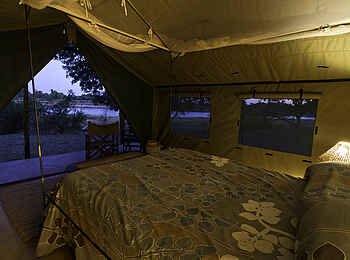 Flatdogs Camp: Blick zum Fluss Flatdogs Camp: Blick zum Fluss