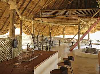 Ikuka Safari Camp: Tresen der Bar