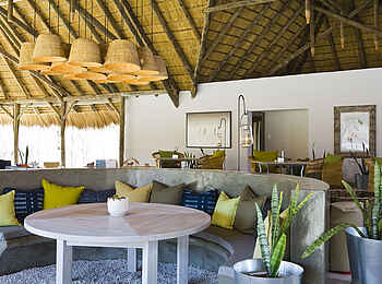 Mushara Bush Camp: Gemütliche Lounge