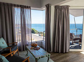 Whalesong Lodge: Sitzecke im Gästezimmer Whalesong Lodge: Sitzecke im Gästezimmer