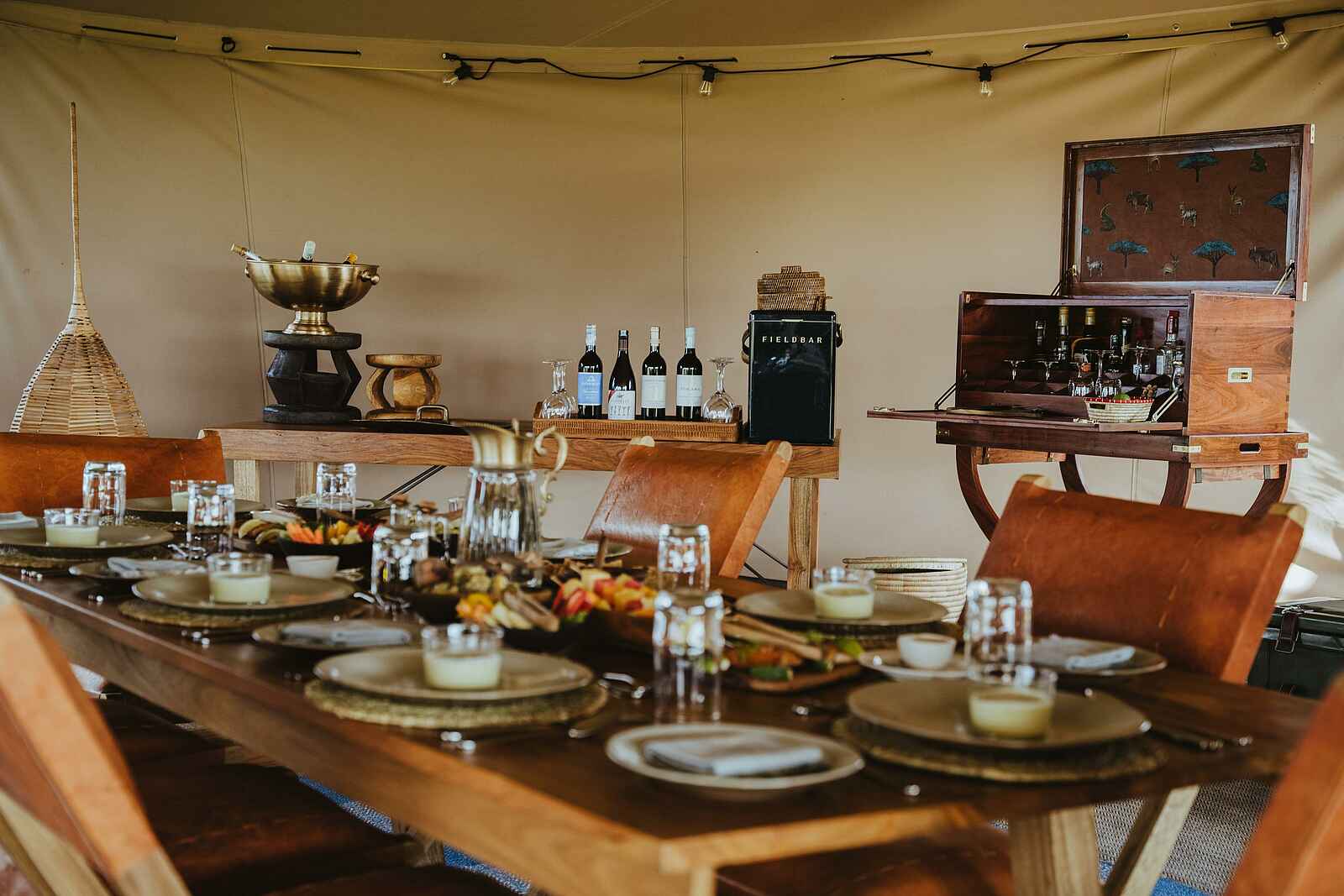 Wilderness Usawa Serengeti: Gedeckte Tafel Wilderness Usawa Serengeti: Gedeckte Tafel