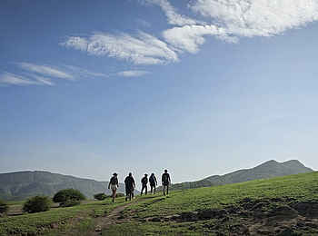 Charlie Sanjan Safari Camp: Wanderung bergab