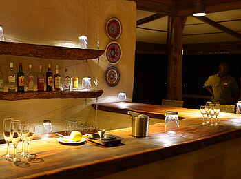 Chobe Elephant Camp: Gästebar Chobe Elephant Camp: Gästebar