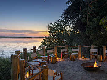 Duma Tau Camp: An der Feuerstelle Duma Tau Camp: An der Feuerstelle