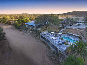 Epako Safari Lodge and Spa: Blick auf den Zentralbereich