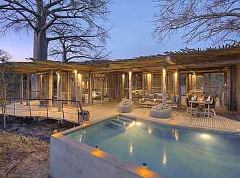 Jabali Private House: Der Pool