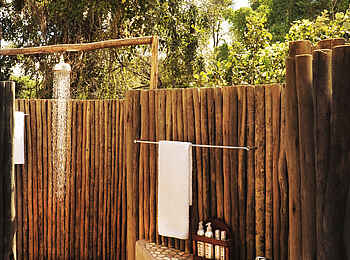 Anabezi Luxury Tented Camp: Perspektive im Gästebad