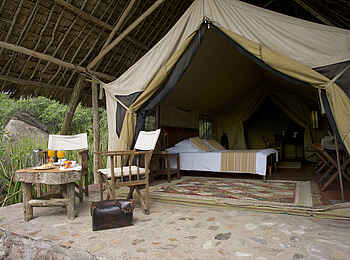 Olduvai Camp: Geöffnetes Gästechalet