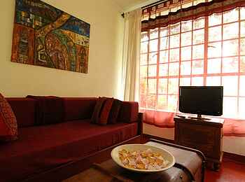 Onsea House: Lounge des Guest Cottage