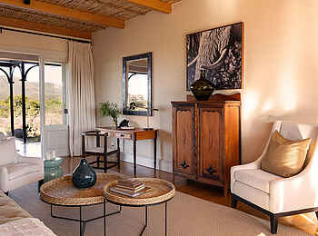 Samara Karoo Lodge: Karoo Family Suite Lounge